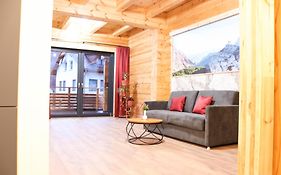 Neueroeffnung Wood Apartments 4 Jahreszeiten